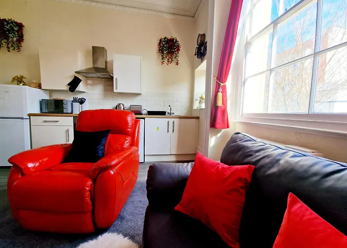 Stylish Clifton Flat, Permit Parking X1, Garden & Picnic Area Appartement
