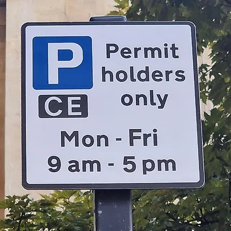 Stylish Clifton Flat, Permit Parking X1, Garden & Picnic Area Daire *