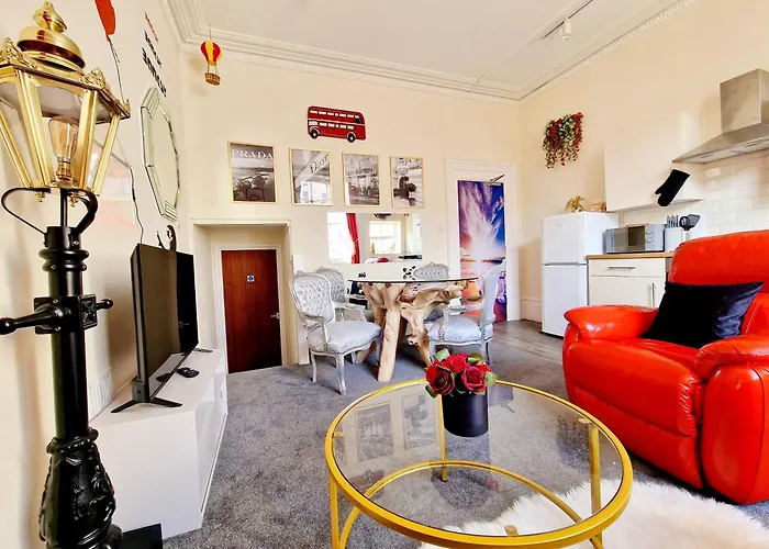 Stylish Clifton Flat, Permit Parking X1, Garden & Picnic Area * 布里斯托