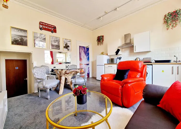 Stylish Clifton Flat, Permit Parking X1, Garden & Picnic Area * 布里斯托