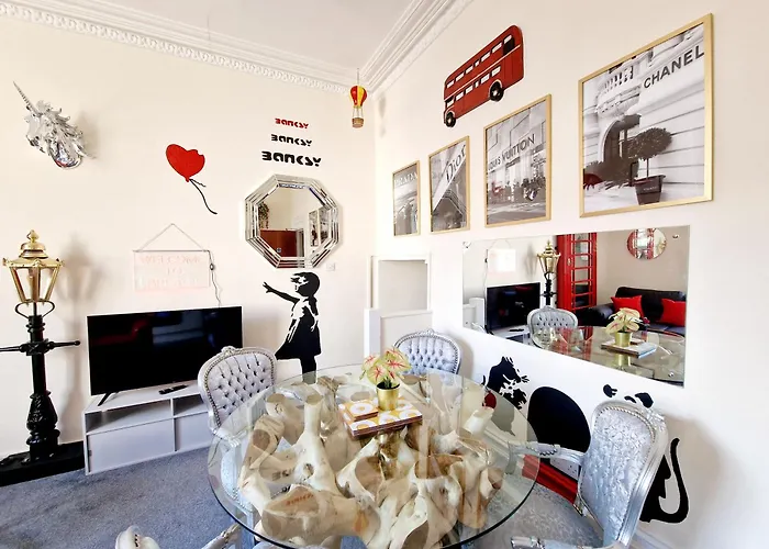 Stylish Clifton Flat, Permit Parking X1, Garden & Picnic Area 公寓 *