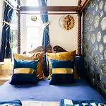 Str8bs8 Banksy 2-bedroom Apartment, Clifton, Parking & Garden * Bristol