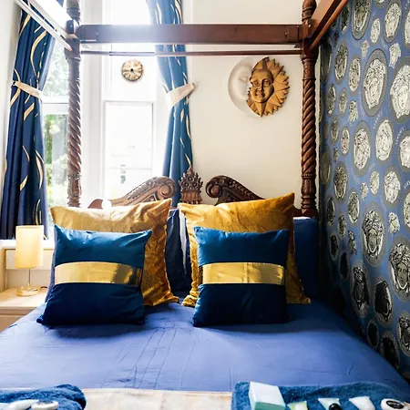 Stylish Clifton Flat, Permit Parking X1, Garden & Picnic Area * Bristol