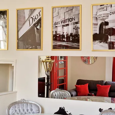 דירה Stylish Clifton Flat, Permit Parking X1, Garden & Picnic Area בריסטול