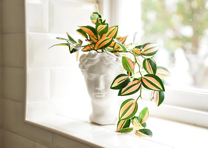 Апартаменти Stylish Clifton Flat, Permit Parking X1, Garden & Picnic Area *