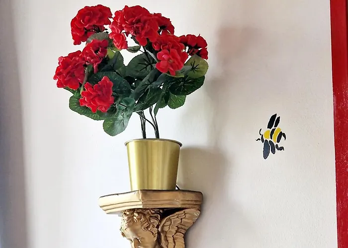 Stylish Clifton Flat, Permit Parking X1, Garden & Picnic Area Апартаменти